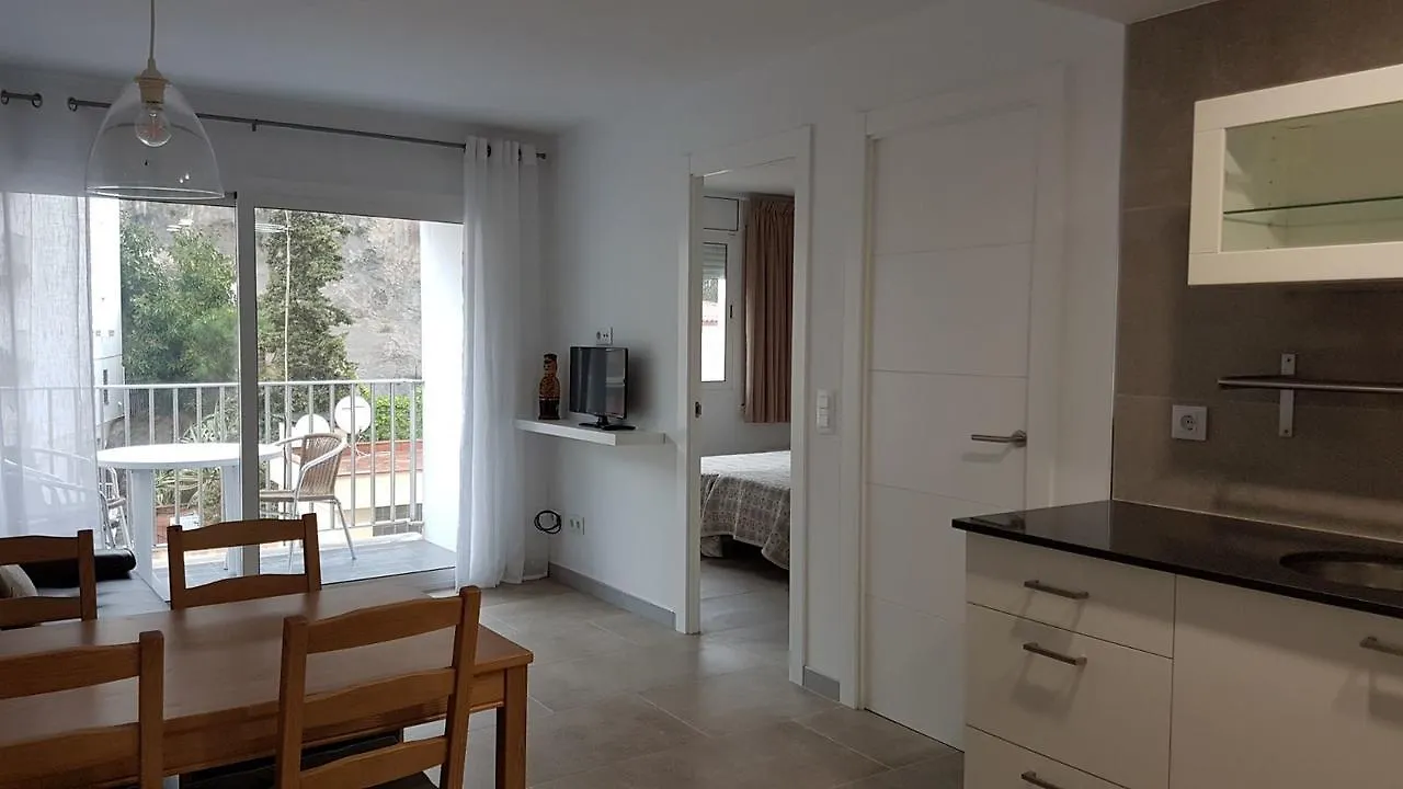 Apartment Apartaments Tropic Lloret de Mar